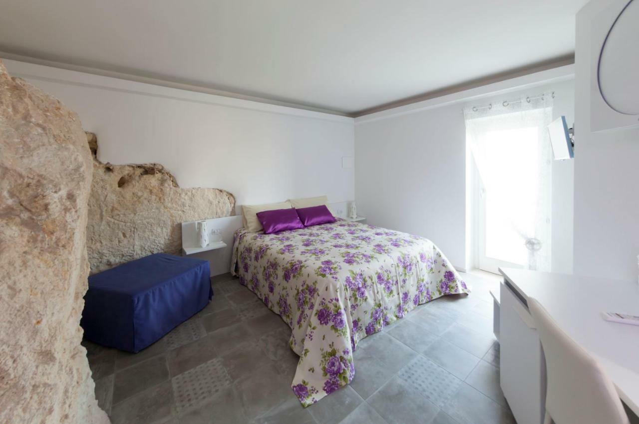 מלון מטרה Terrazza Santa Barbara מראה חיצוני תמונה
