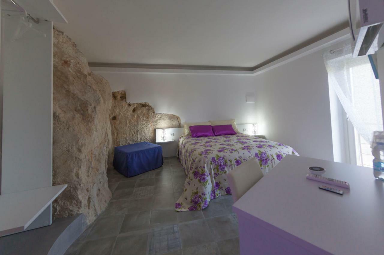 מלון מטרה Terrazza Santa Barbara מראה חיצוני תמונה